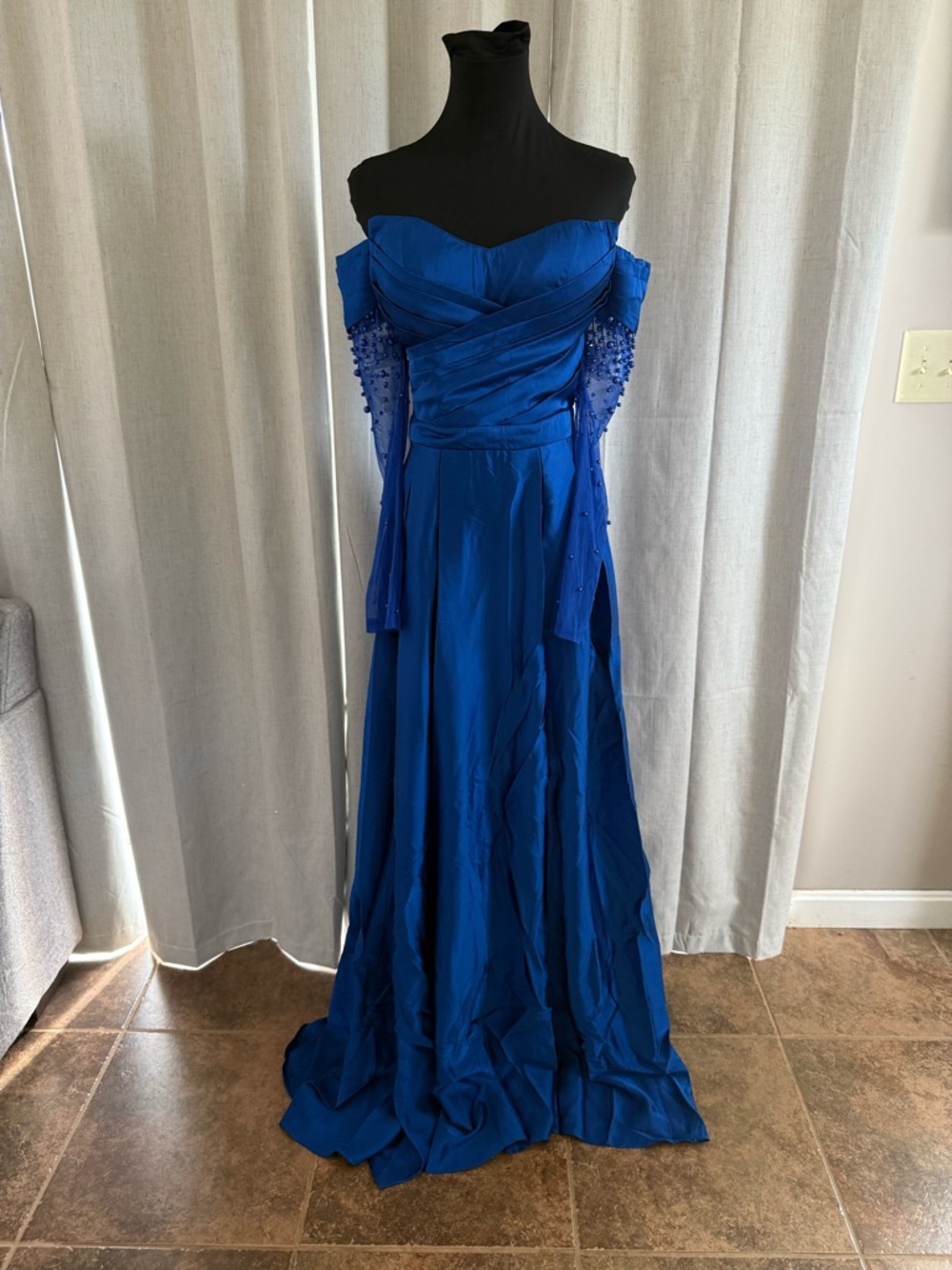 Blue Faeriesty Prom/Floral Dress With Sleeves Size Small NWOT
